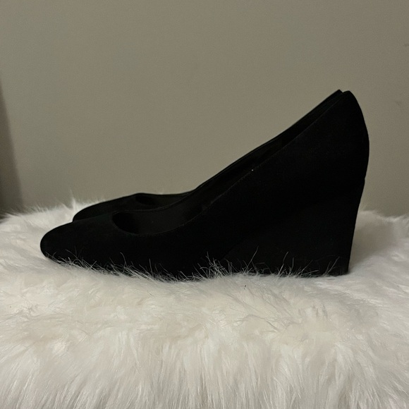 BLACK Suede Wedge Nine West Ipsy. Size 8. Great Staple Shoe. Cute+comfortable! - Picture 14 of 14